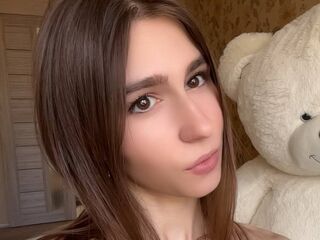 camslut naked KarieChuong