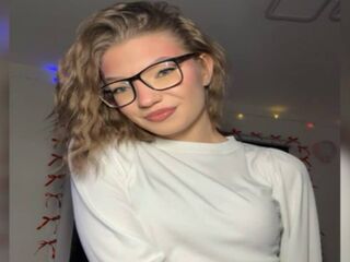 free nude live show KatieGoodacre