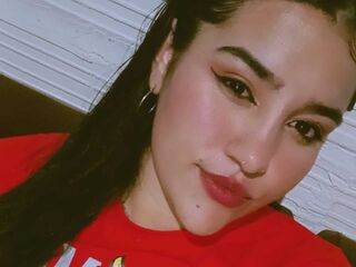 cam girl masturbating with vibrator LausConnor