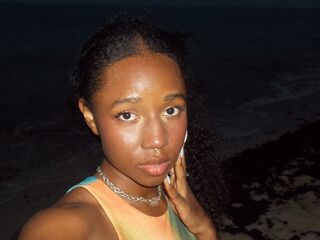 naughty camgirl photo LilithAnnabell