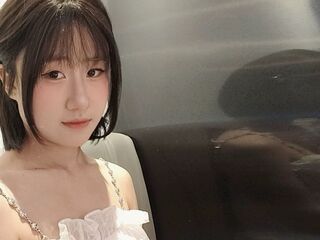 cam girl masturbating with vibrator LilyBrooklyn