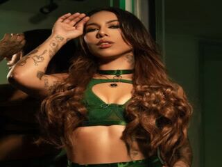 sexy webcamgirl picture LilyHarpers