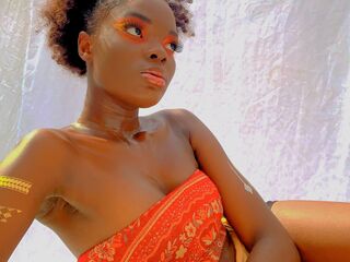 camwhore masturbating LioraVhoss