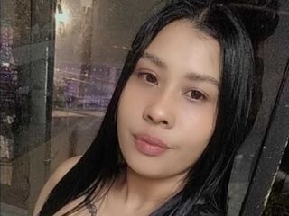 camgirl fingering bald pussy LuccyGreey