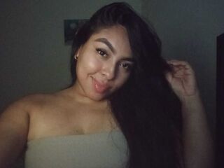 naked camgirl masturbating with vibrator LunaSparrks