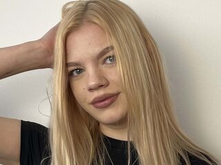 hot camslut MariaTownsen