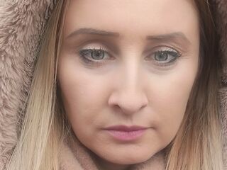 camwhore shaved pussy MaryEma
