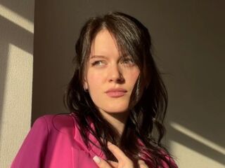 girl camsex MaudGuerrido