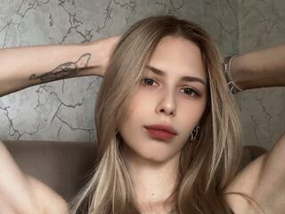 nude webcam girl photo MayeRidenour