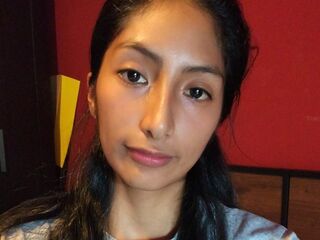 nude webcamgirl photo MayraBravo