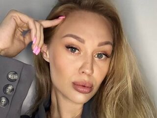 camwhore masturbating with dildo MiaGracey