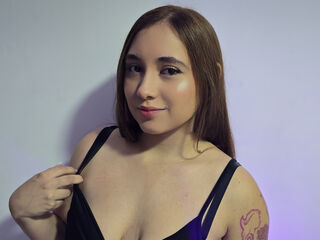 naked webcamgirl MiahCouper
