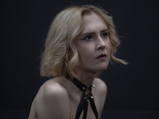 nude cam photo MilaVeyra