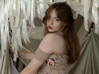 cam girl MoonBrittany