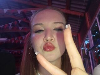 hot cam girl fingering NelleCauthorne