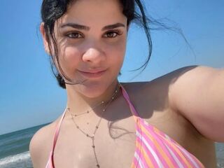 camslut showing pussy NicoleaEve