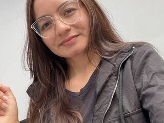 cam girl fingering NyssaraLasso