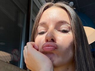camgirl fingering bald pussy OdetteWingler