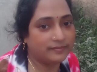 cam girl masturbating RiyaSen