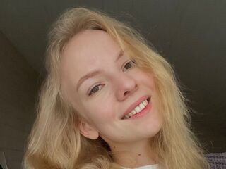 camgirl spreading pussy RonaFichtner