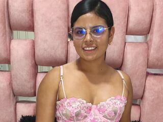 naughty cam girl SalomeHarman