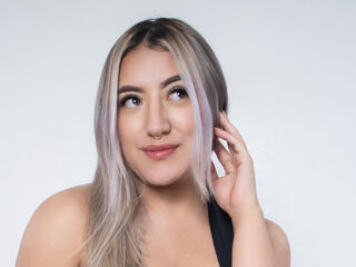 naked girl with webcam masturbating with sextoy SamanthaSain