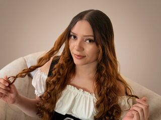 webcamgirl chatroom SaraDrew
