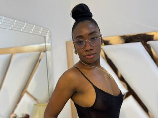 live cam show SelenaHadid