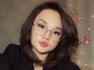 camgirl picture ShielaQuam