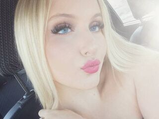 live cam girl SixtaCola