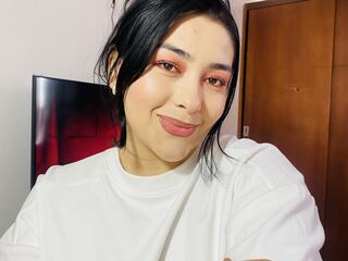 naked camgirl masturbating SophieBella