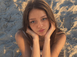 beautiful webcamgirl TannaThurber