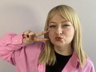 naughty camgirl masturbating with dildo TifanyRivenburgh