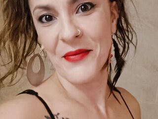 naughty cam girl fingering pussy Yossunecam