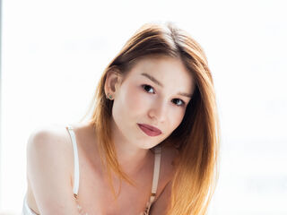webcam girl chatroom ZoeCao